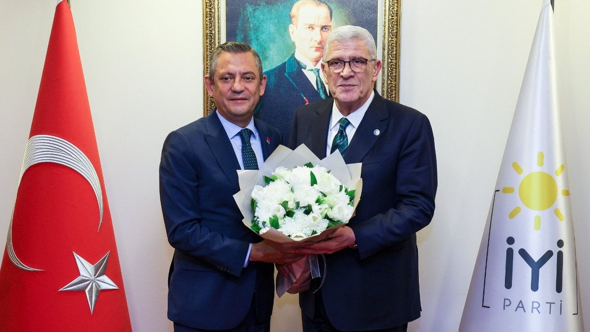 CHP Genel Başkanı Özel İYİ Parti lideri Dervişoğlu ile görüştü