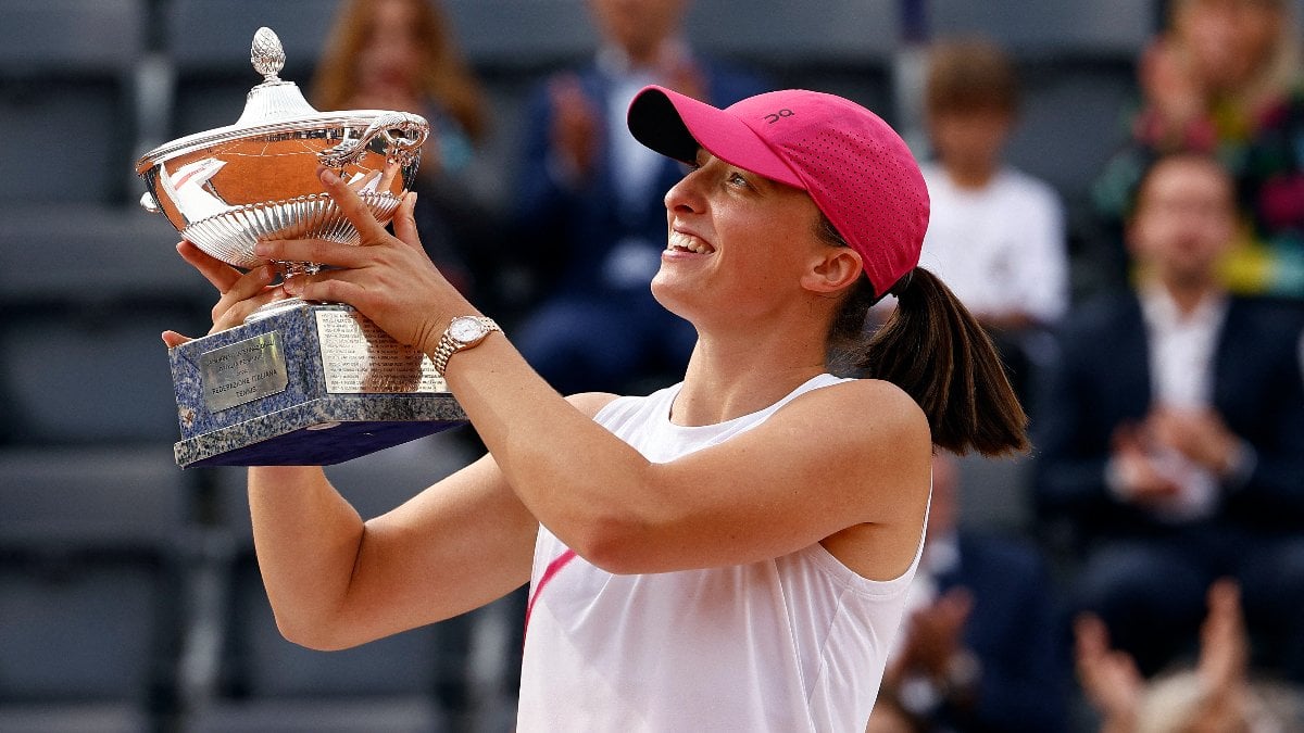 Roma Açık Tenis Turnuvası'nda tek kadınlarda şampiyon Iga Swiatek!