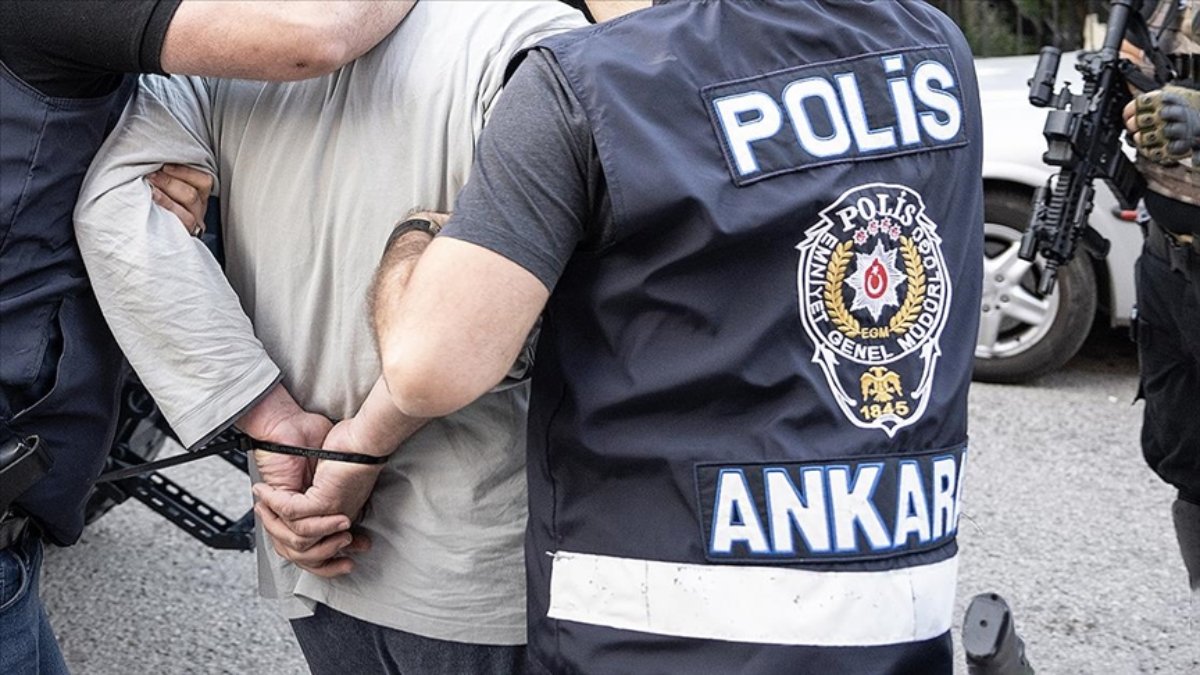 Ayhan Bora Kaplan soruşturmasında 3'ü polis 7 kişi tutuklandı