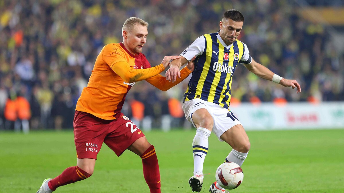 Galatasaray - Fenerbahçe maçı FC 24'te