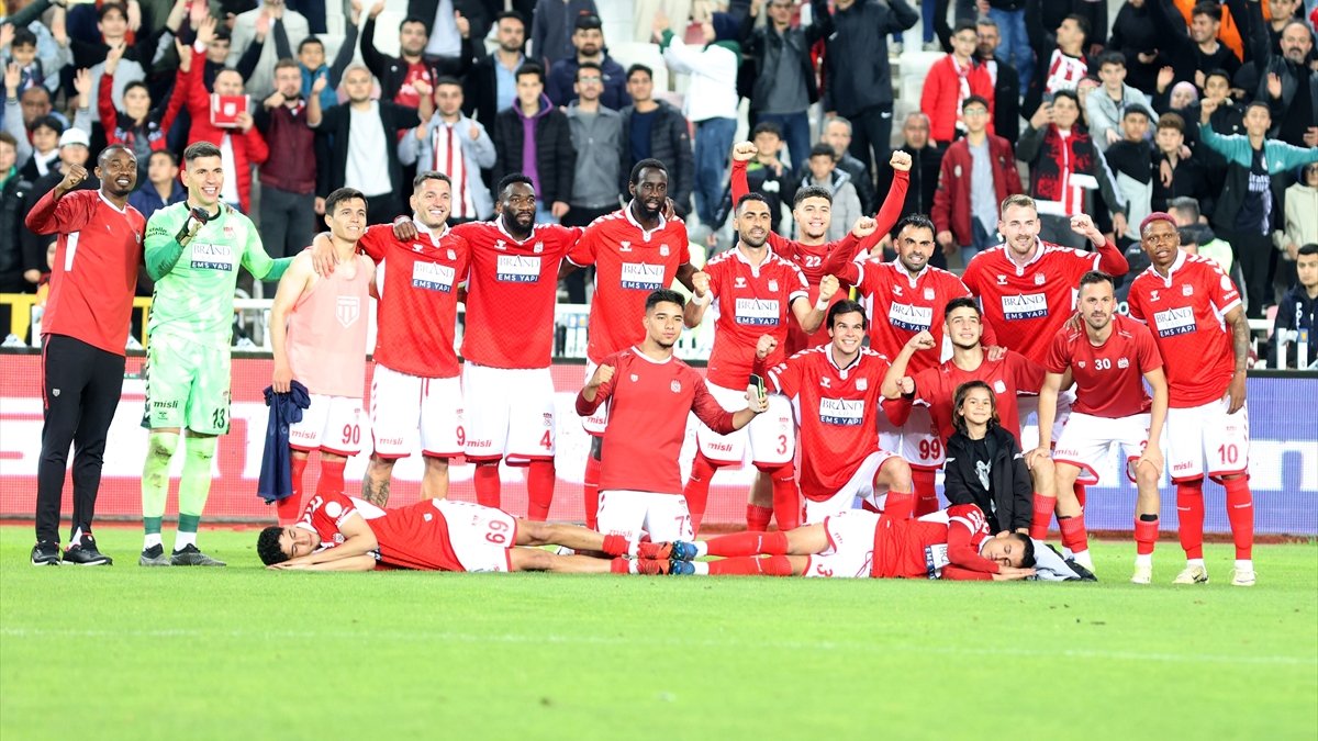 Sivasspor sezonu galibiyetle kapattı