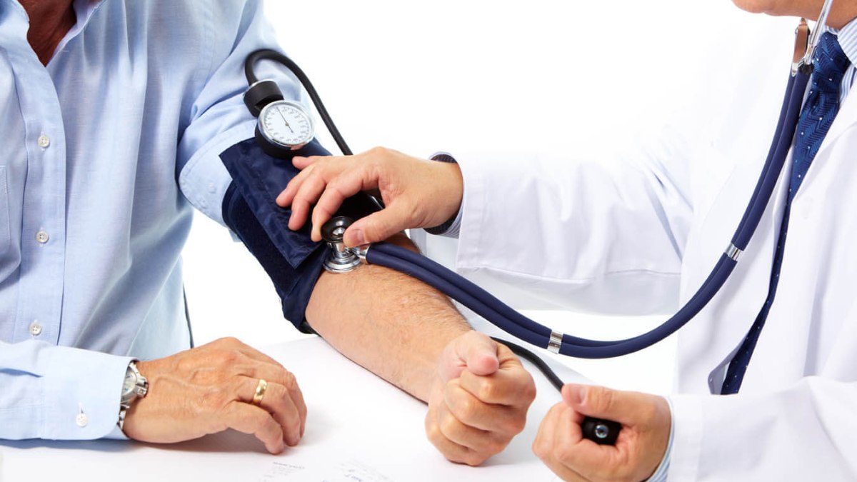 Çarpıntı için hangi bölüme gidilir? Çarpıntıya hangi doktor bakar?
