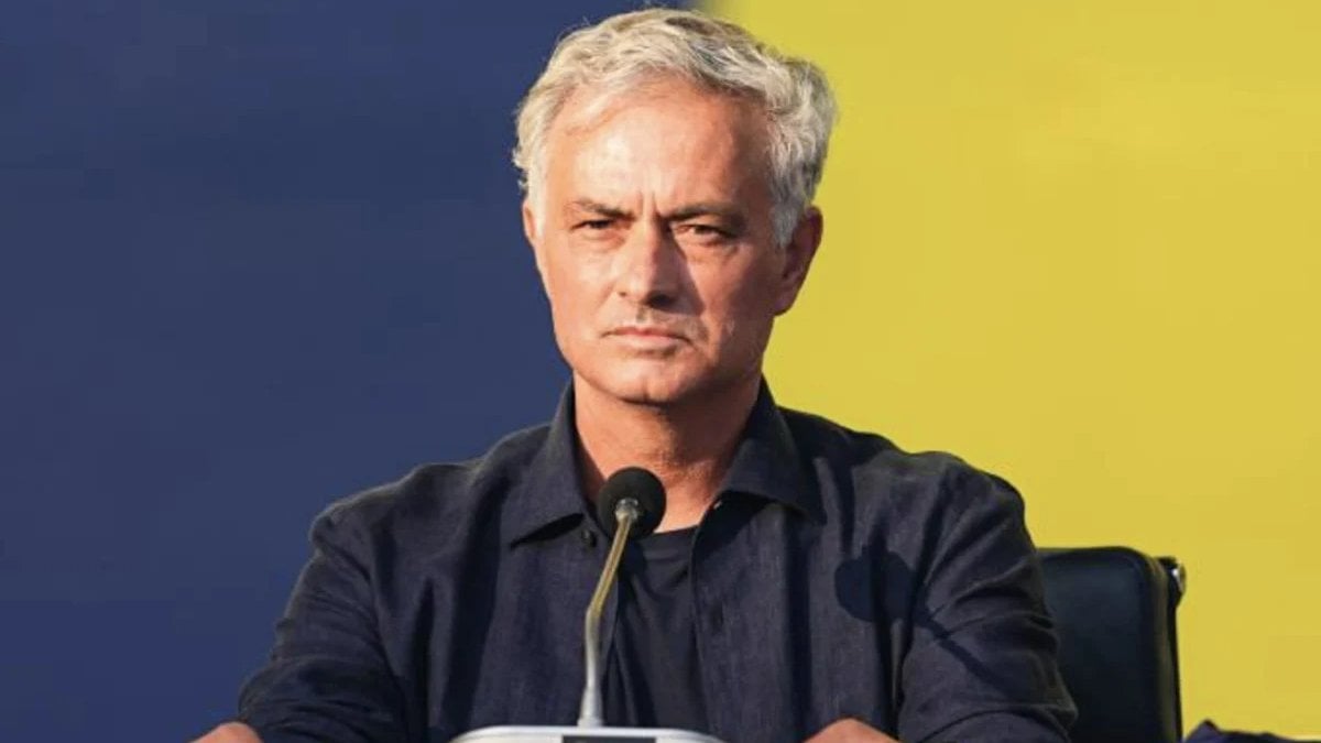 Jose Mourinho, Galatasaray'ın transferini açıkladı