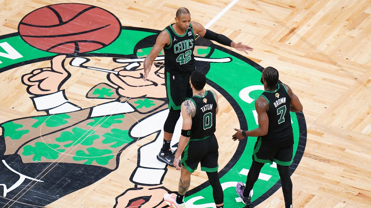 Boston Celtics, NBA final serisinde durumu 2-0 yaptı