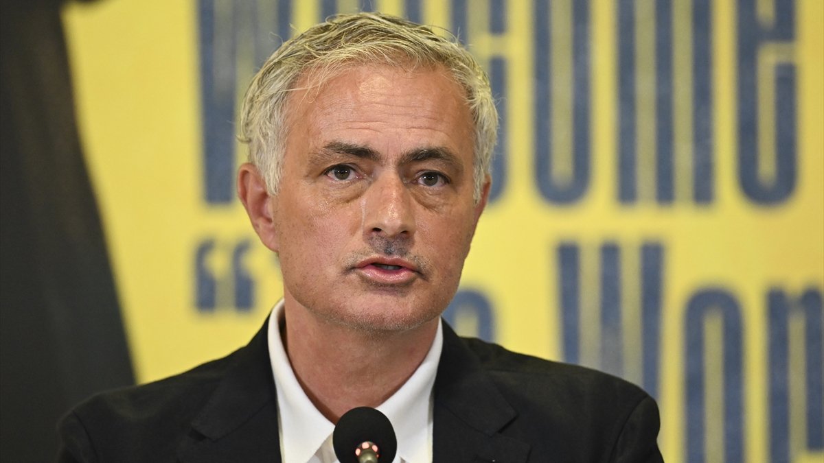 Mourinho'nun yakın arkadaşından çılgın iddia: Fenerbahçe transfere 100 milyon euro ayırdı
