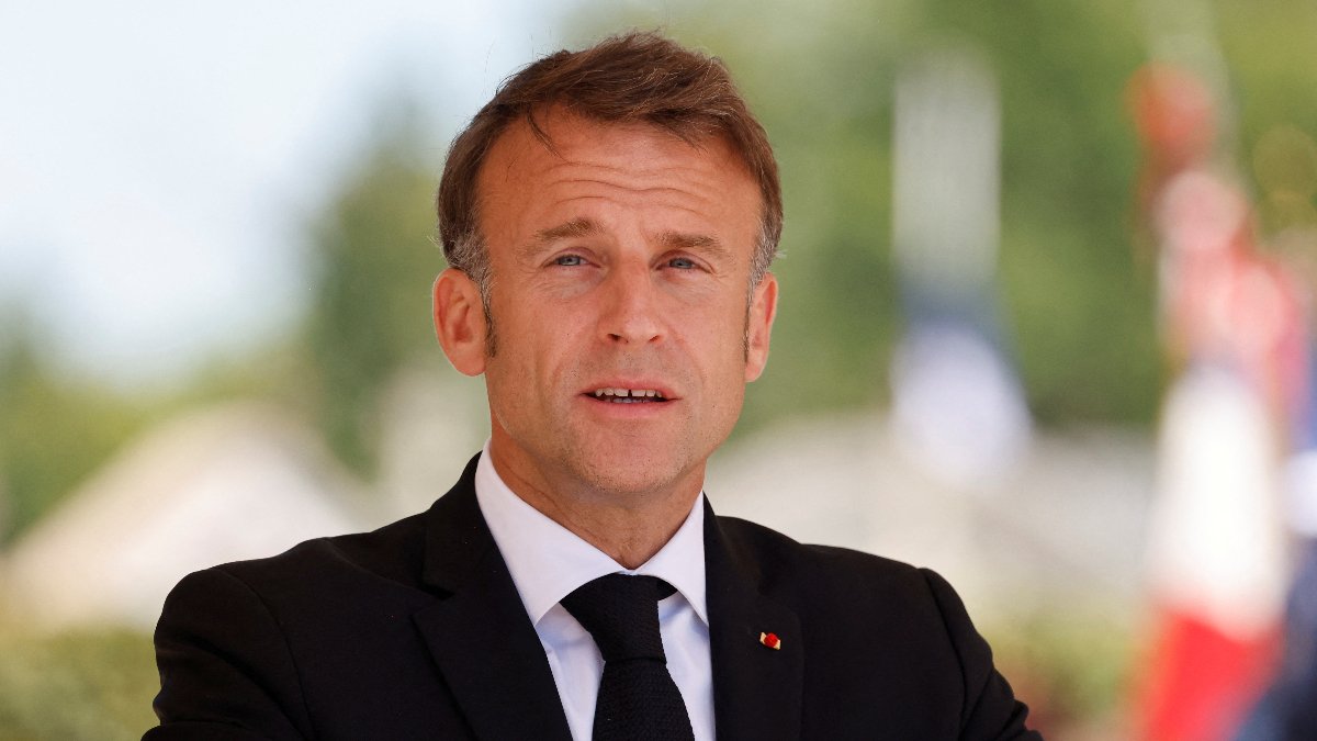 The Economist'in Fransa'da erken seçim yorumu: Macron topal ördek