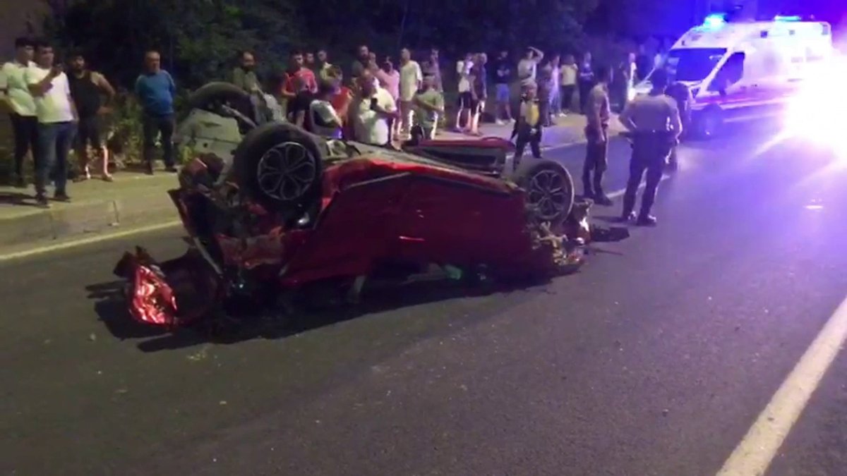 Zonguldak'ta iki araç feci şekilde çarpıştı: 2 yaralı