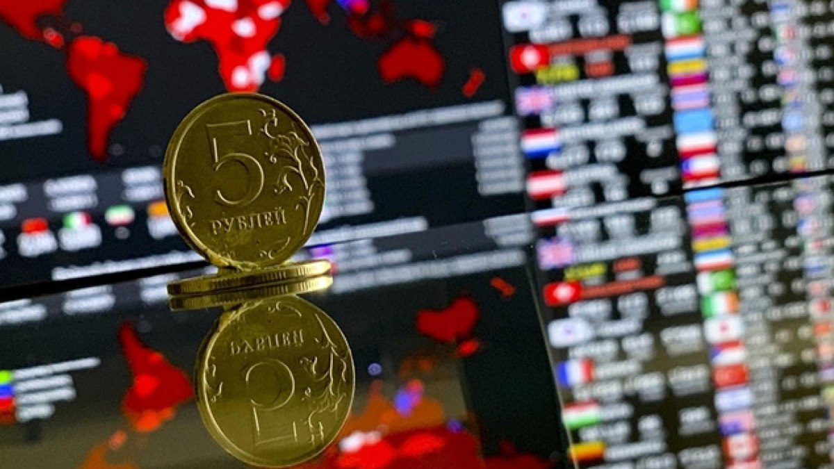 Moskova Borsası dolar ve euro cinsinden döviz ticaretini durdurdu