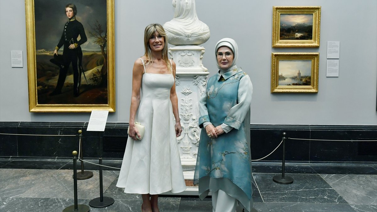 Emine Erdoğan, Madrid'deki Prado Müzesi'ni ziyaret etti