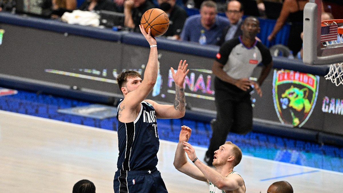 Dallas Mavericks, NBA final serisinde durumu 3-1 yaptı