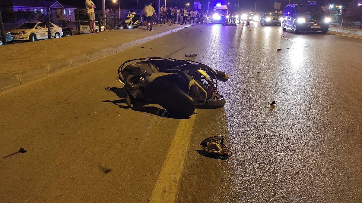 Muğla'da motosikletle otomobil çarpıştı: 1 ölü 2 yaralı
