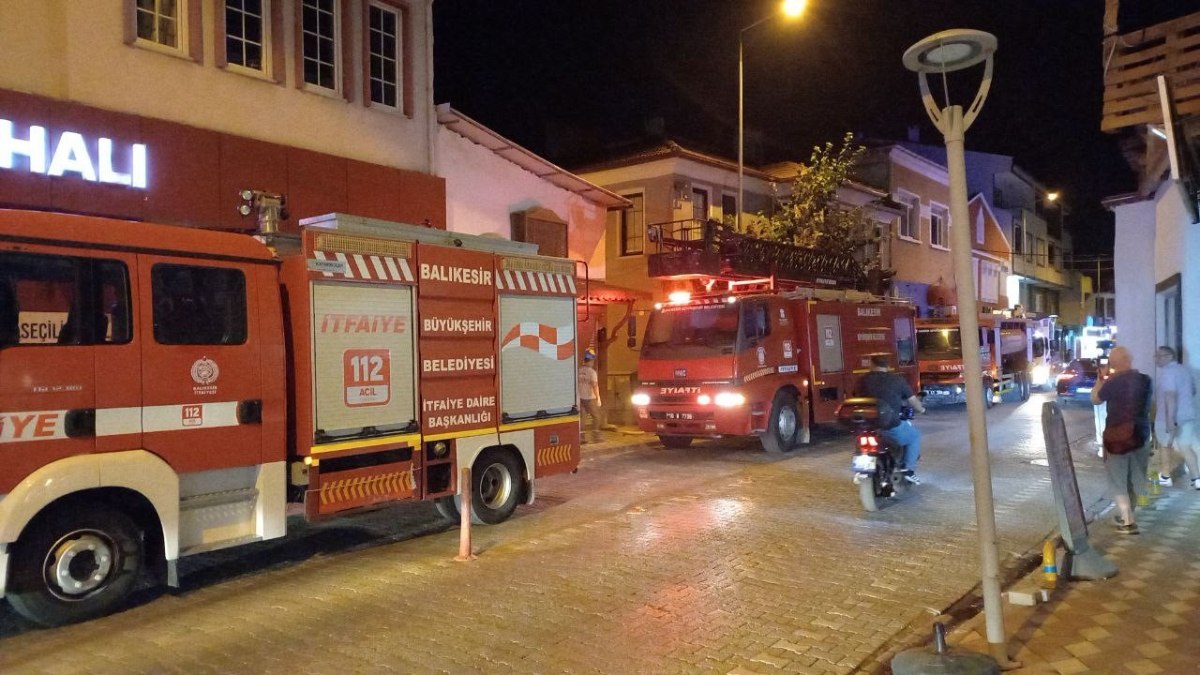 Balıkesir'de ev yangını korkuttu