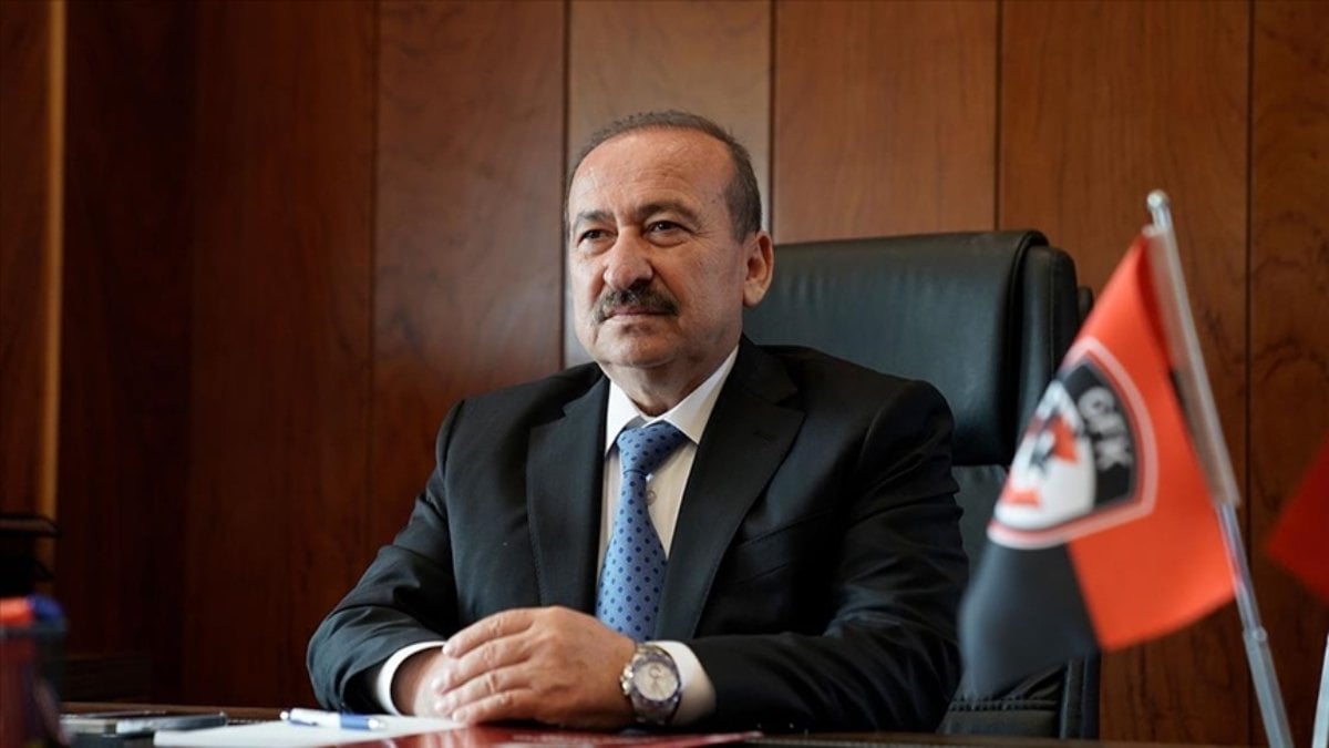 Gaziantep FK Başkanı Memik Yılmaz, taraftarların gurur duyacağı takımı kurmak istiyor