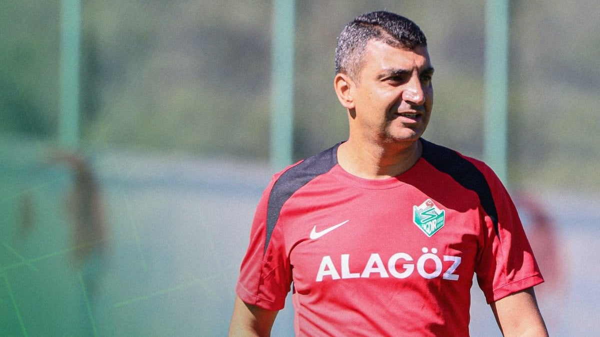 Iğdır FK, teknik direktör Serdar Bozkurt ile yollarını ayırdı