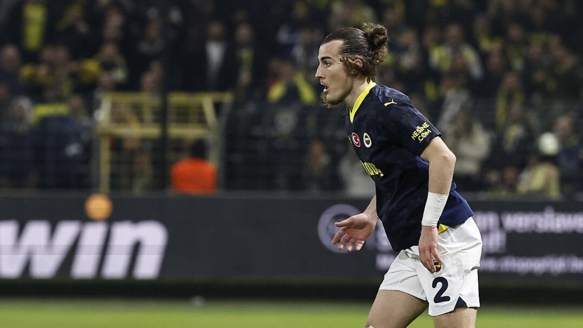 Fenerbahçe, Çağlar Söyüncü transferini KAP'a bildirdi