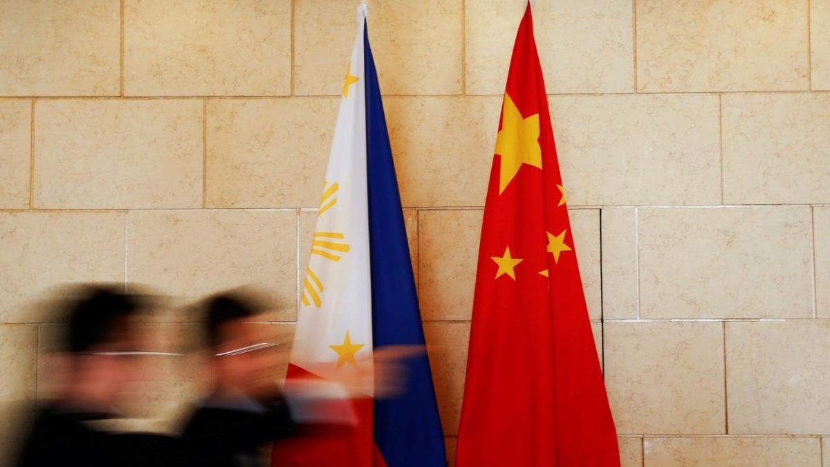 Çin ve Filipinler, Güney Çin Denizi'ndeki gerilimi düşürme konusunda anlaştı