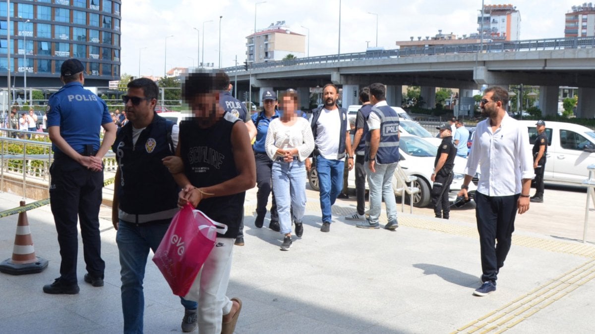 Antalya'da 'Suriyeli' eyleminde gözaltına alınanlar adliyeye sevk edildi