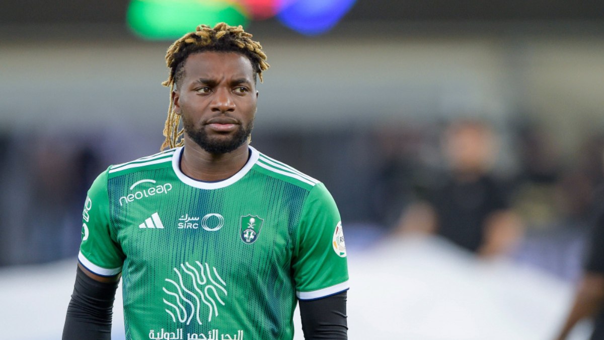 Allan Saint-Maximin, Fenerbahçe'ye olumlu bakıyor