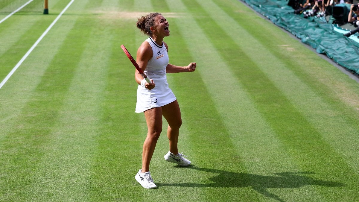 Wimbledon'da tek kadınlar finalistleri Paolini ve Krejcikova oldu