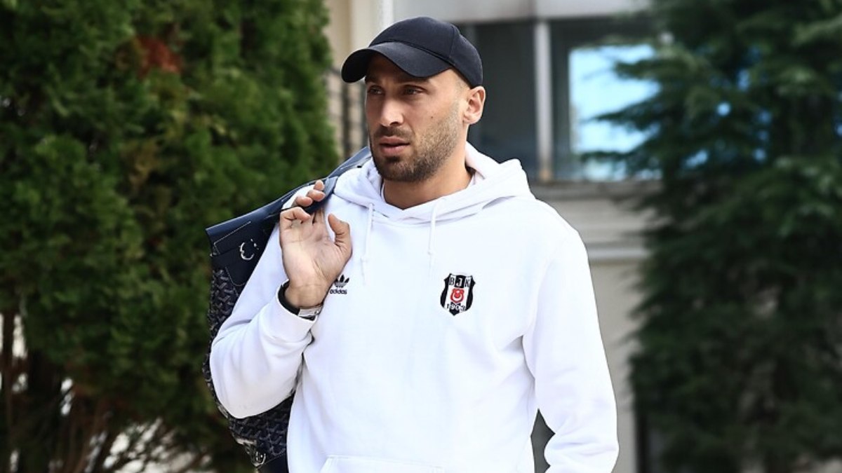 Cenk Tosun, Fenerbahçe ile anlaştı