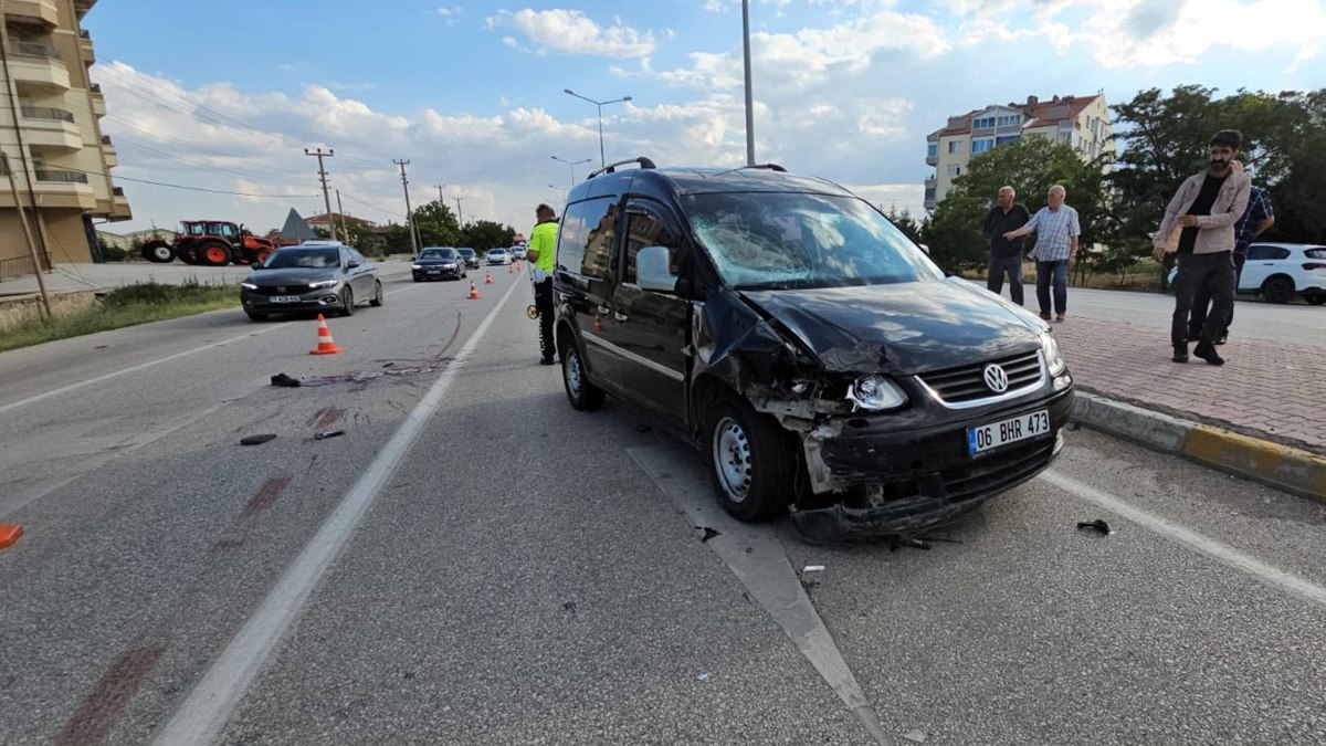 Konya'da hafif ticari aracın çarptığı bisikletli emekli polis kurtarılamadı