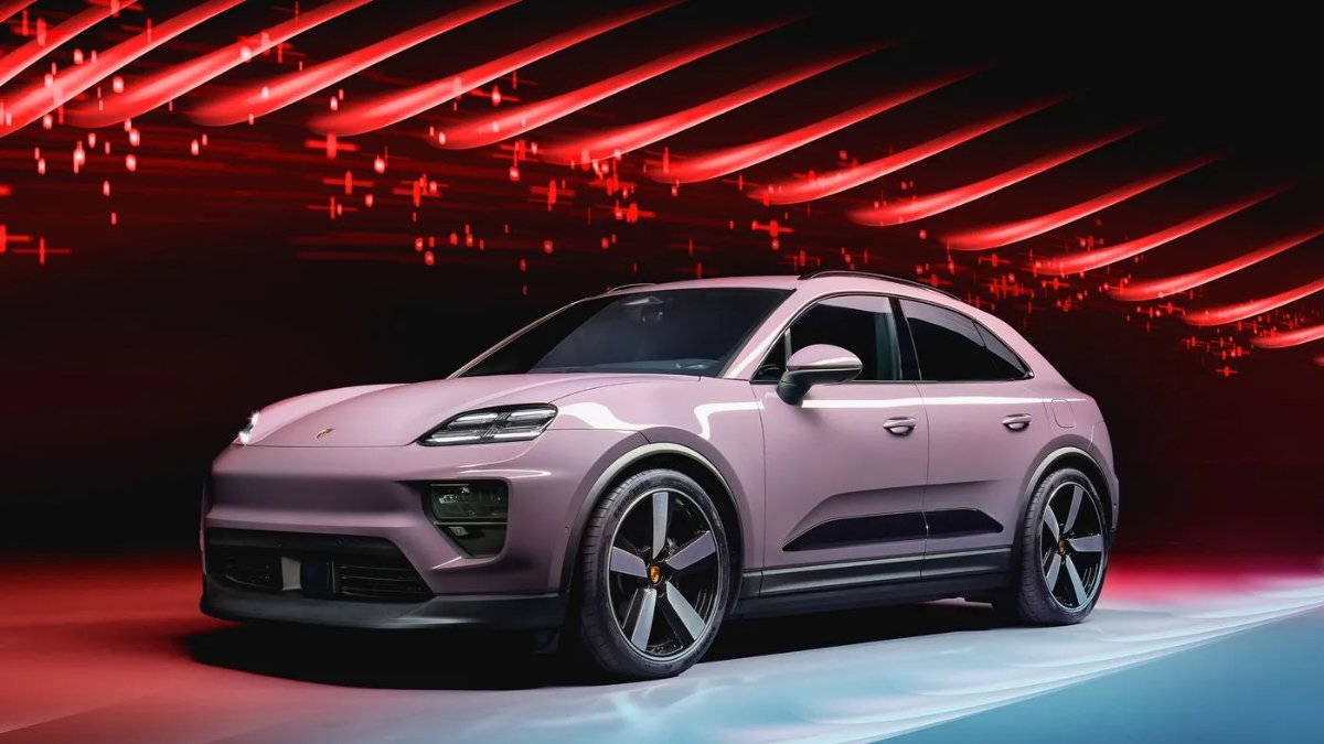 Porsche, 2030 olarak duyurduğu elektrikli araç hedefini iptal etti