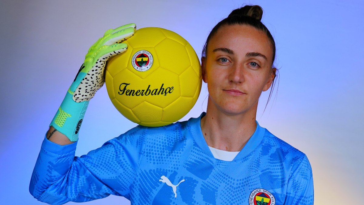 Natalia Munteanu, Fenerbahçe'ye imza attı