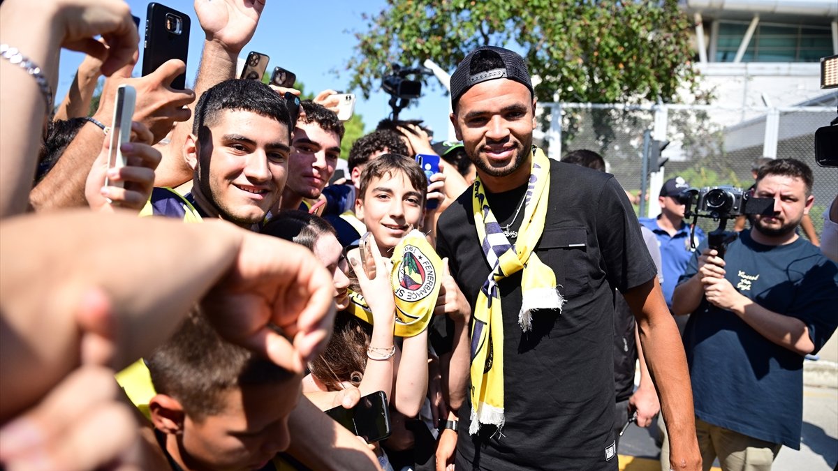 Süper Lig rekoru kırıldı! Fenerbahçe, Youssef En-Nesyri'nin maliyetini açıkladı