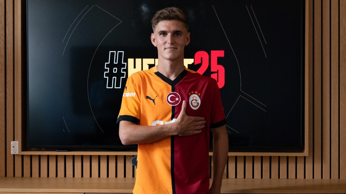 Elias Jelert, Galatasaray'ın 3. Danimarkalı oyuncusu oldu