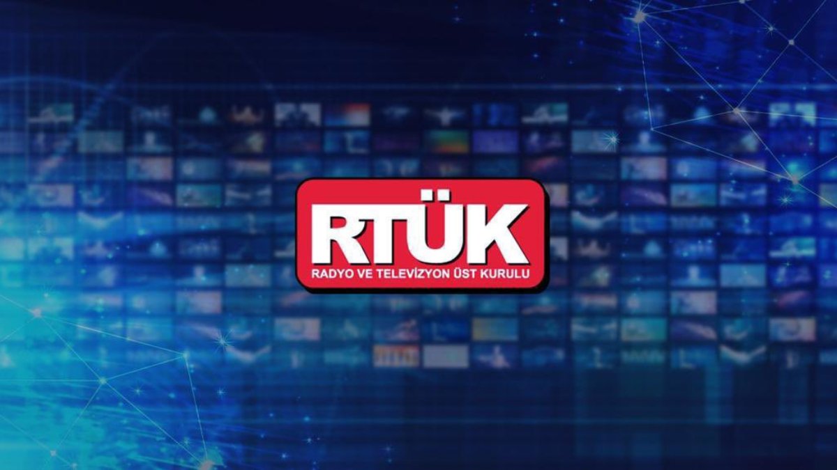 RTÜK'ten müzik yayıncılarına çıplaklık uyarısı