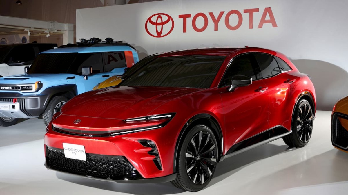 Toyota'dan elektrikli araç hamlesi: Yeni bir fabrika kuracak