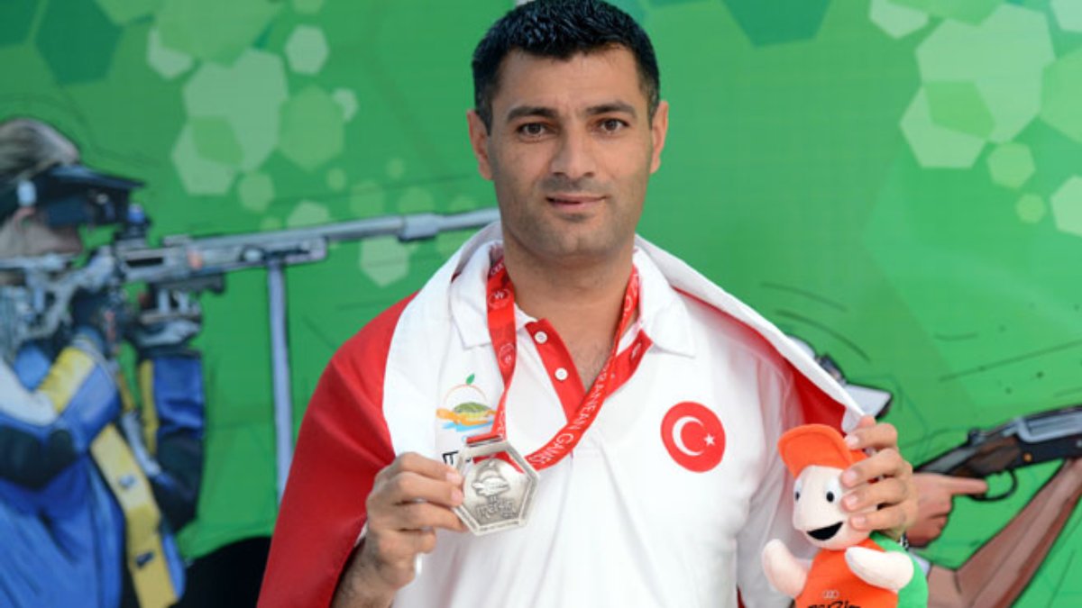 Olimpiyatlarda gümüş madalya kazanan Yusuf Dikeç kimdir? Yusuf Dikeç kaç yaşında, nereli?