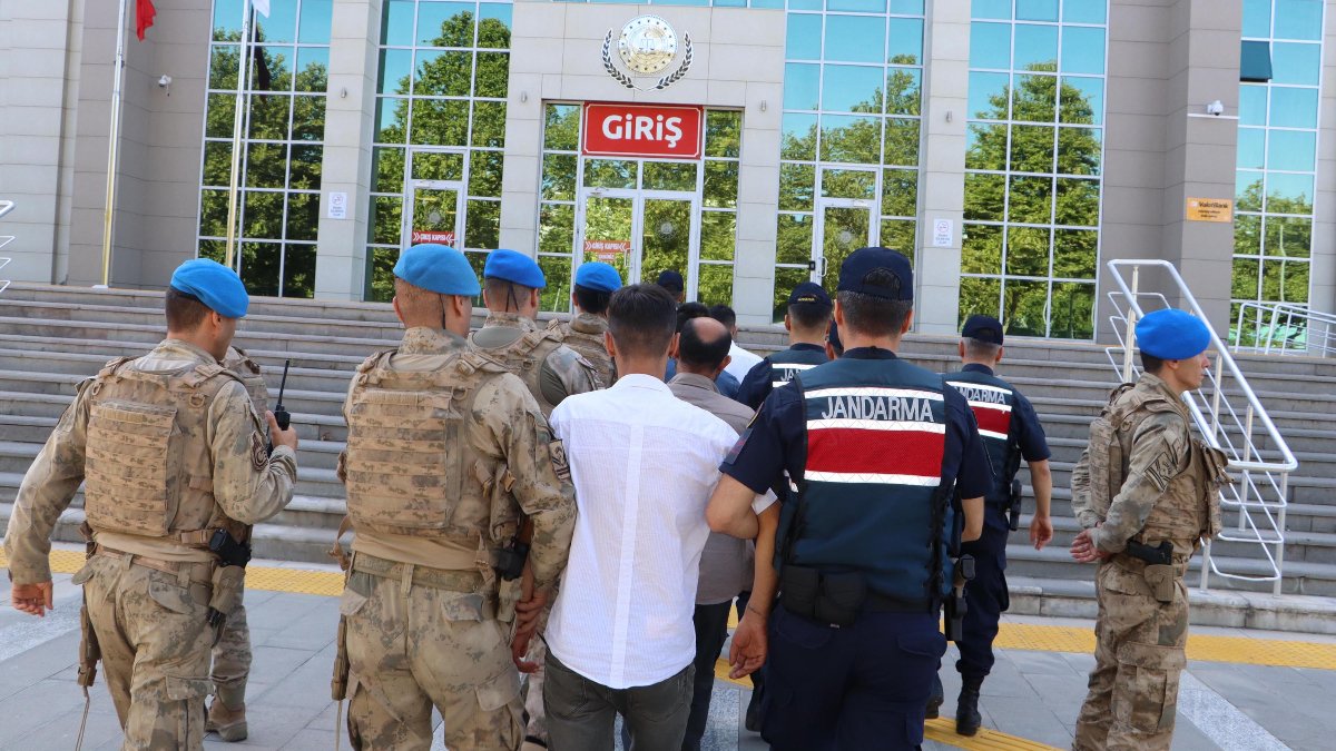 Tekirdağ’da terör örgütü propagandasına 4 gözaltı