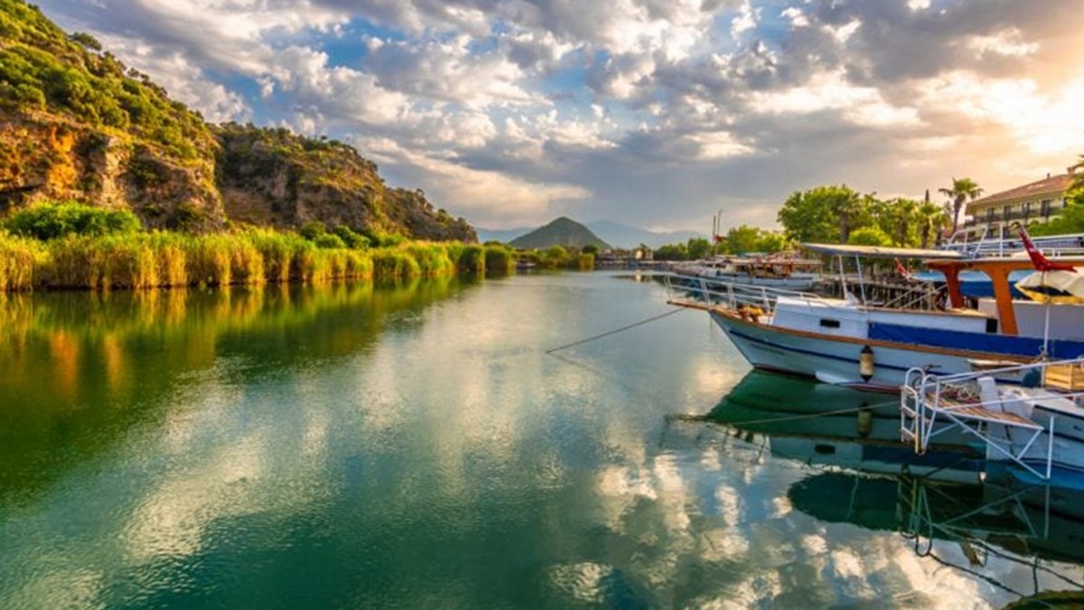 Bodrum diyen yanıldı! İşte Muğla’nın en güzel ilçesi: Turistler akın ediyor