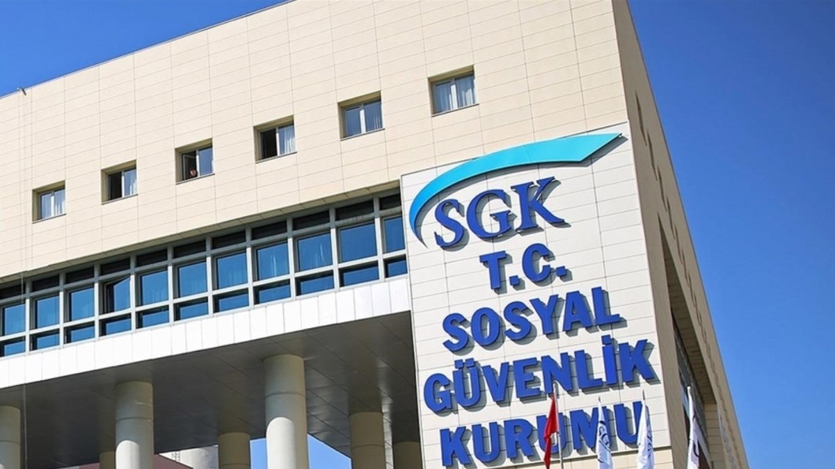 SGK uyardı: Biz GSS prim borçlarına ilişkin IBAN göndermiyoruz