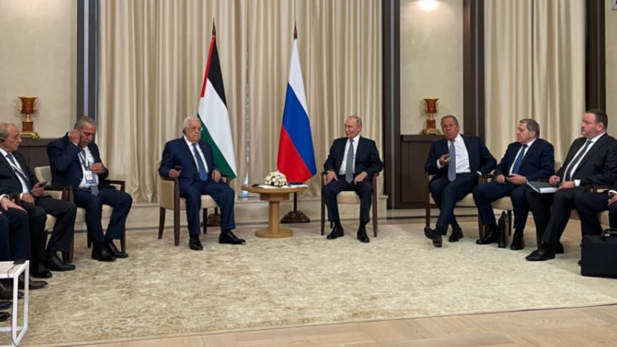 Vladimir Putin, Mahmud Abbas'ı kabul etti