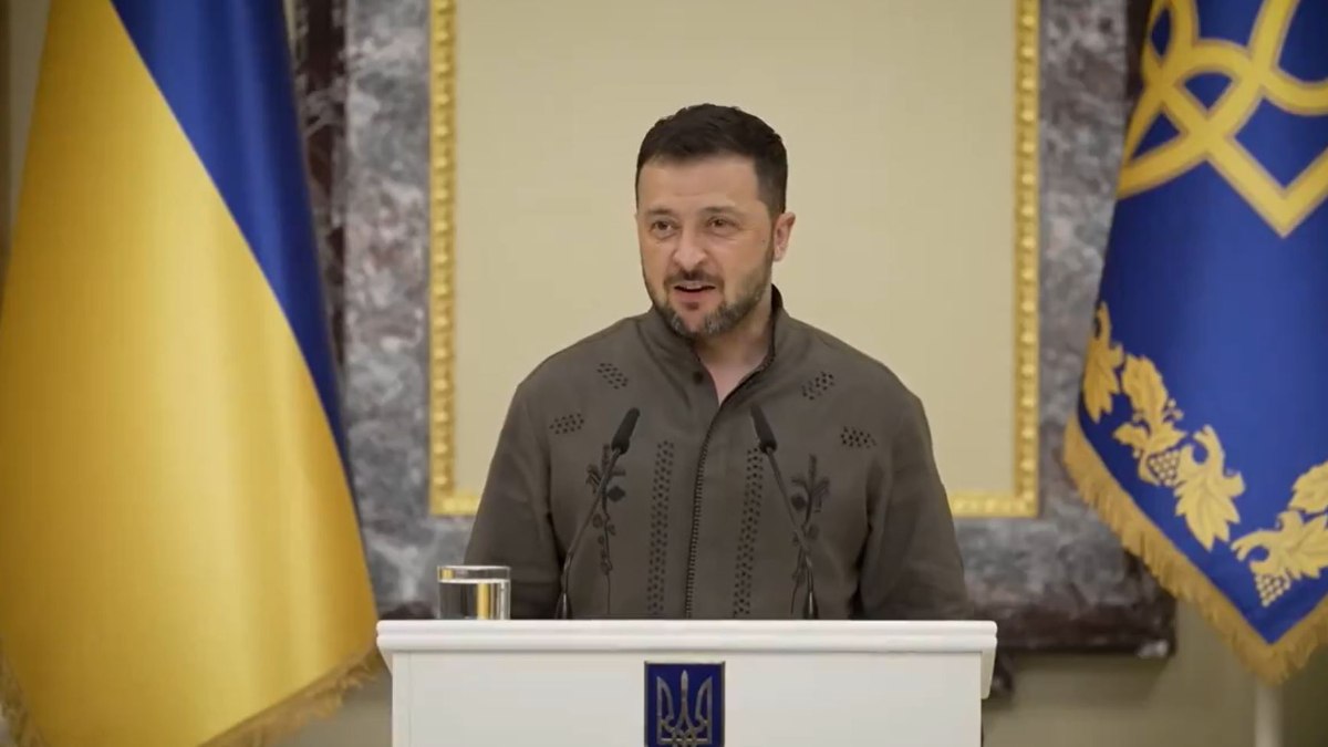 Zelensky: Savaşın başından beri Rusya yaklaşık 10 bin füze attı