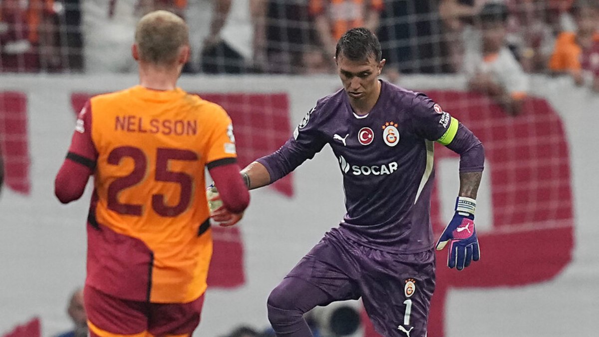 Fernando Muslera, kırmızı kart gördü! İşte nedeni...