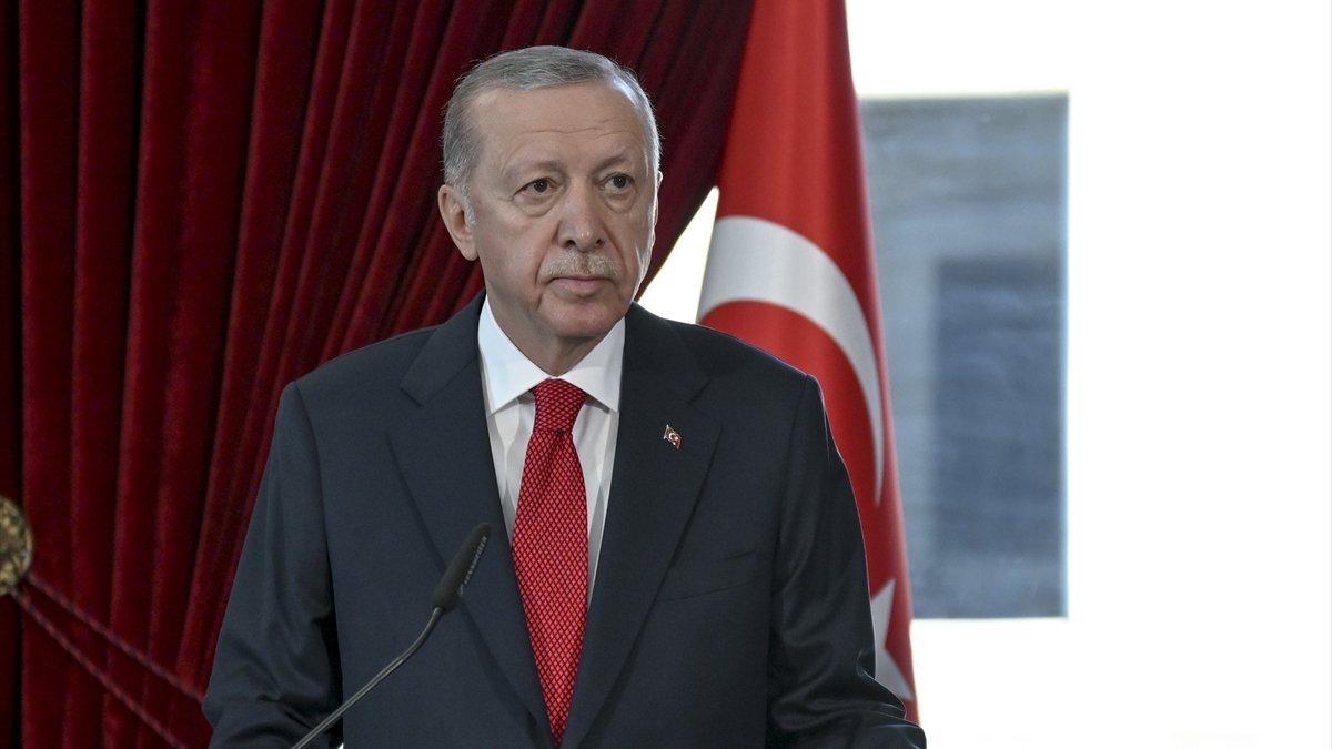 Cumhurbaşkanı Erdoğan'dan şehit ailesine başsağlığı mesajı