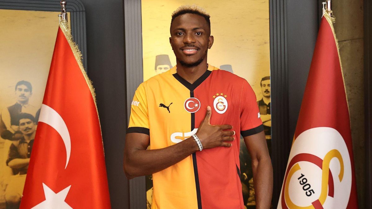 Premier Lig devleri Victor Osimhen'in peşinde