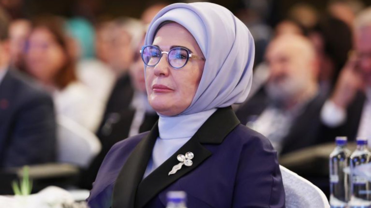 Emine Erdoğan'dan Narin Güran için taziye mesajı