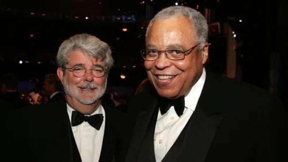 Star Wars efsanesi Darth Vader'ın sesi James Earl Jones hayatını kaybetti