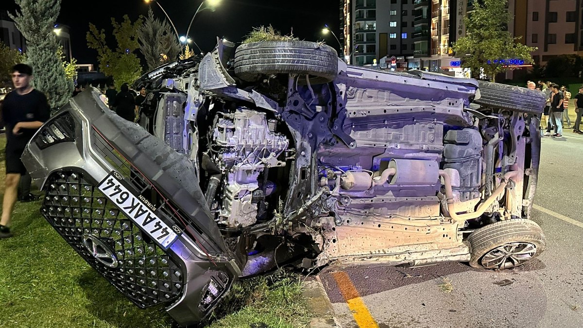 Malatya'daki feci kazada yaralanan 25 yaşındaki genç kurtarılamadı