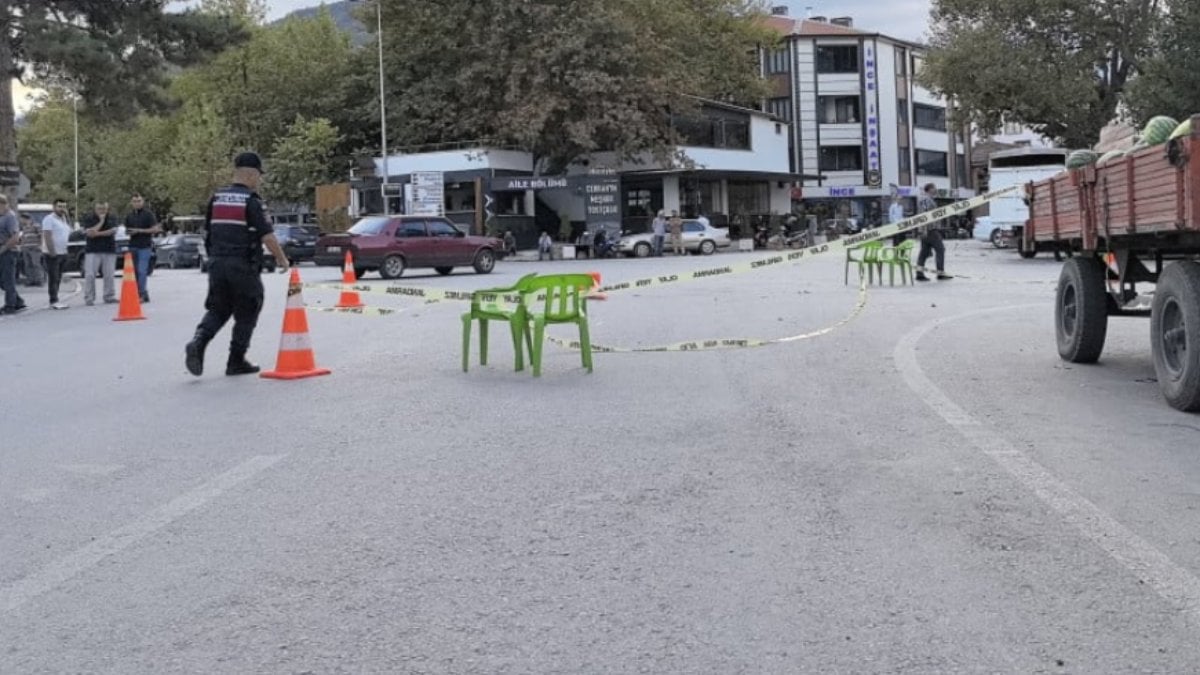 Bursa'da silahlı yol verme kavgası: 1 ölü