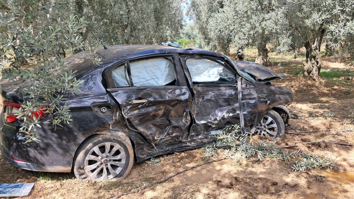 Bursa'da kazaya karışan otomobilin sürücüsünden mucize kurtuluş