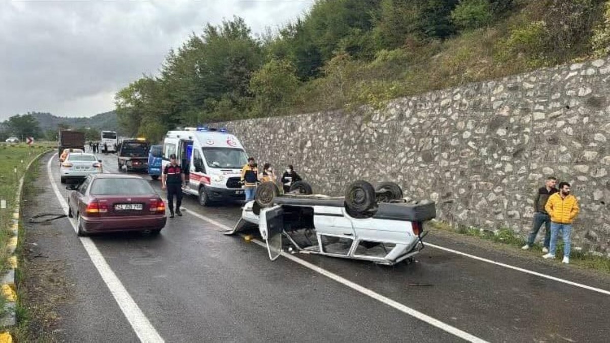 Zonguldak'ta yolcu otobüsüne çarpan otomobil takla attı: 1 ölü