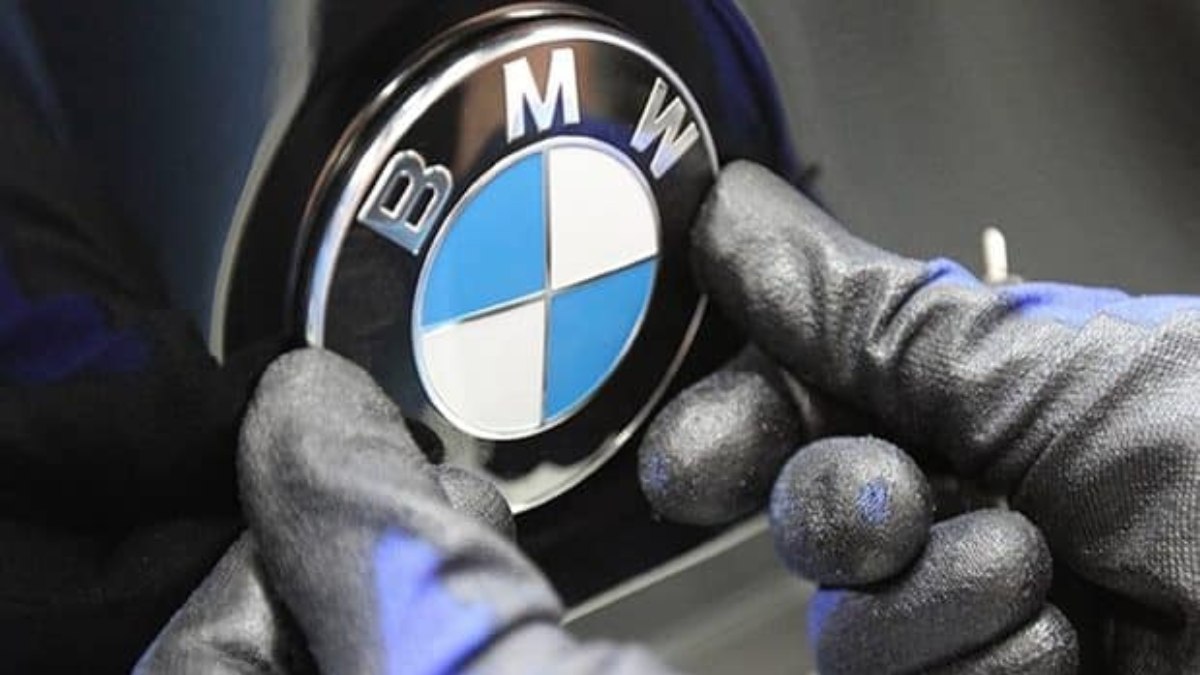 BMW logosu ne anlam ifade ediyor? İşte BMW logosunun hikayesi...