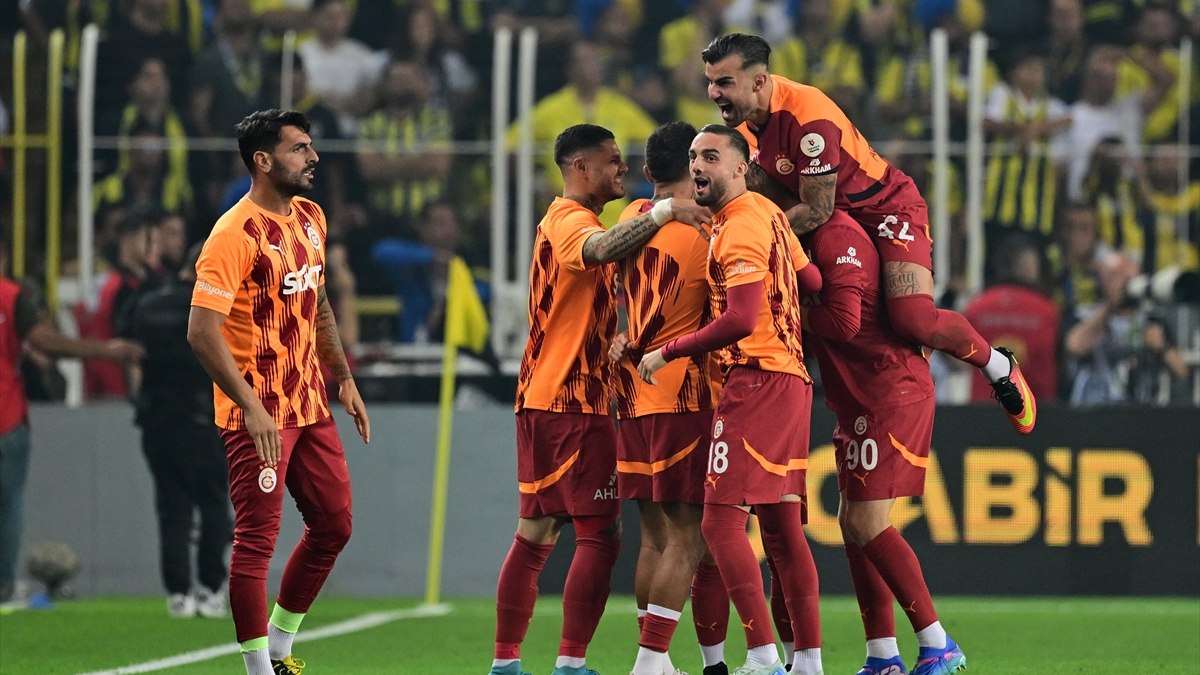 Galatasaray - PAOK maçının muhtemel 11'leri