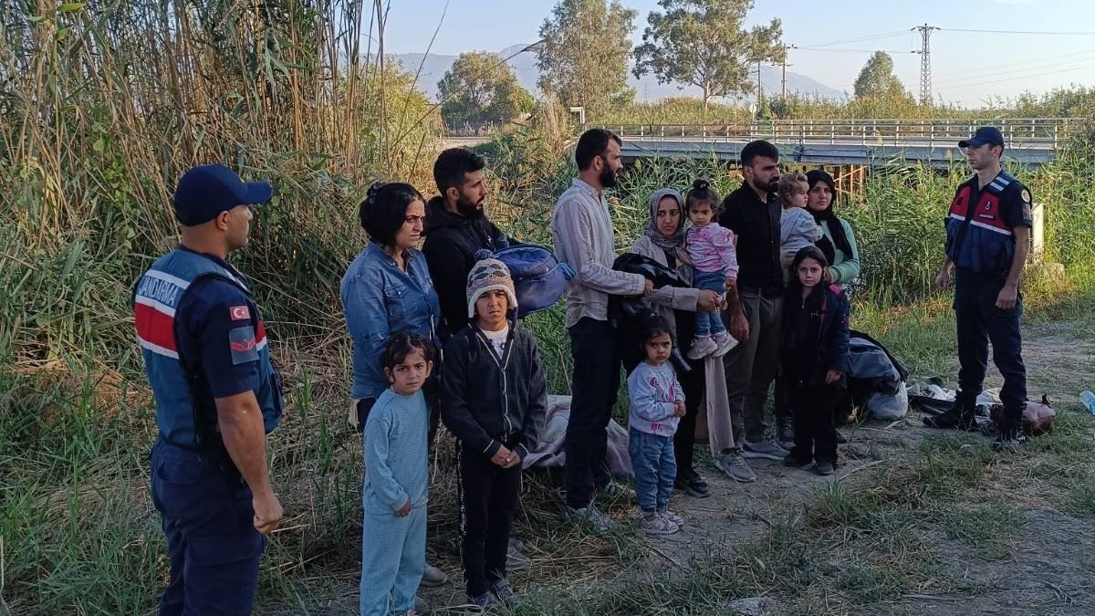 Aydın'da 13 düzensiz göçmen yakalandı