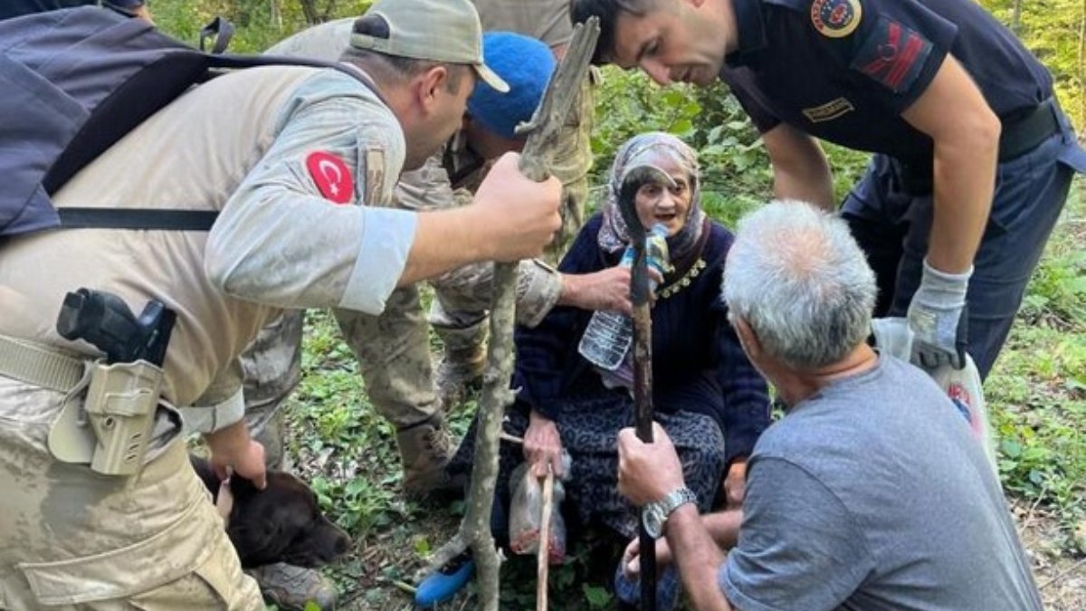 Sinop'ta mantar toplarken kaybolan yaşlı kadın, ormanda bulundu